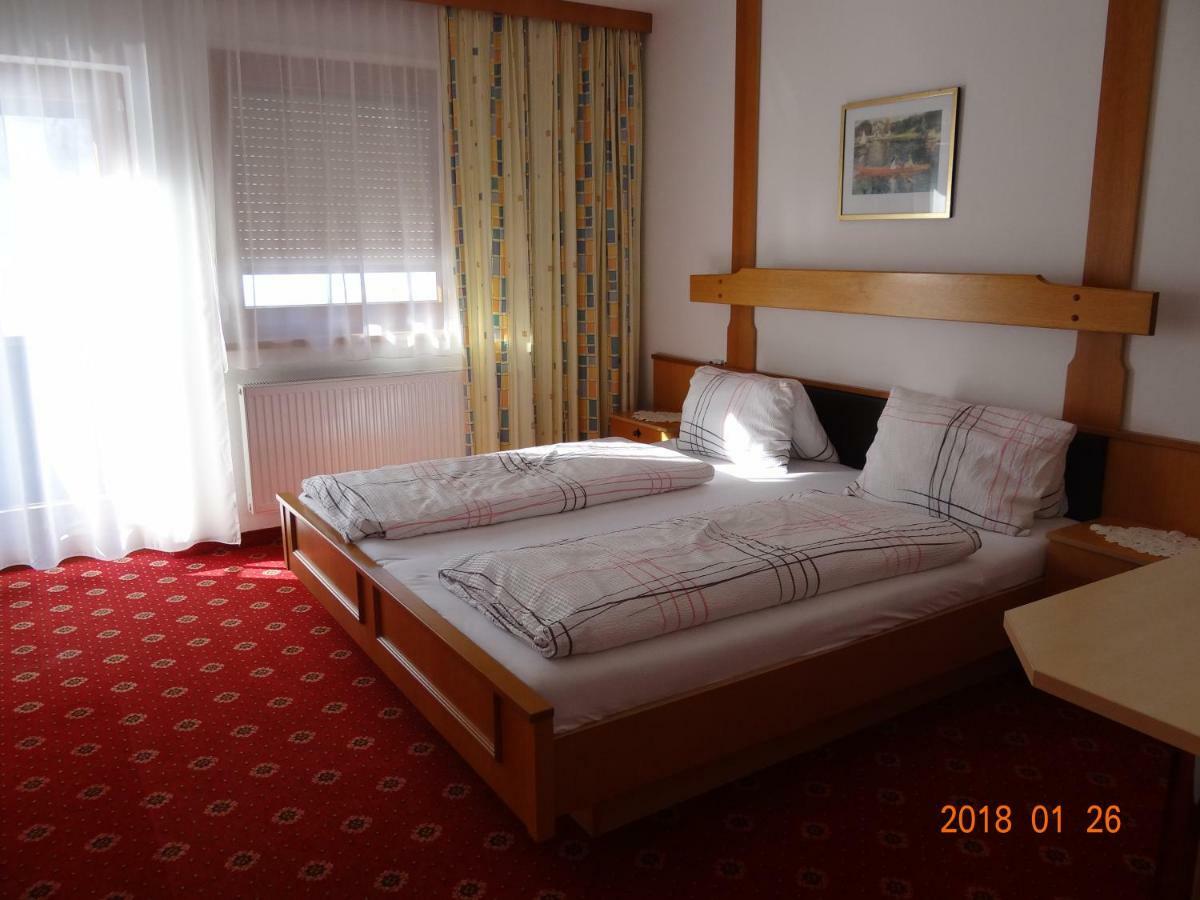 Gaestehaus Walch-Riml Imst Bagian luar foto