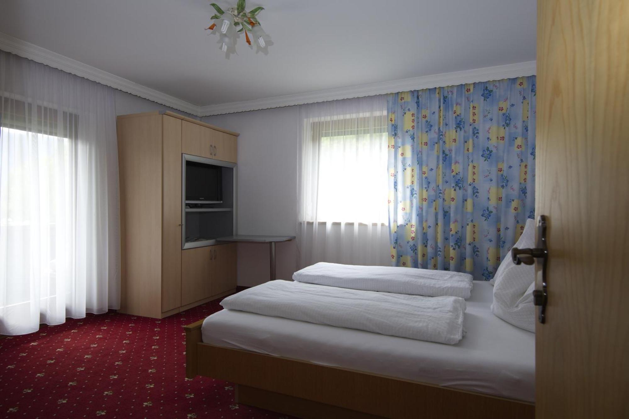 Gaestehaus Walch-Riml Imst Bagian luar foto